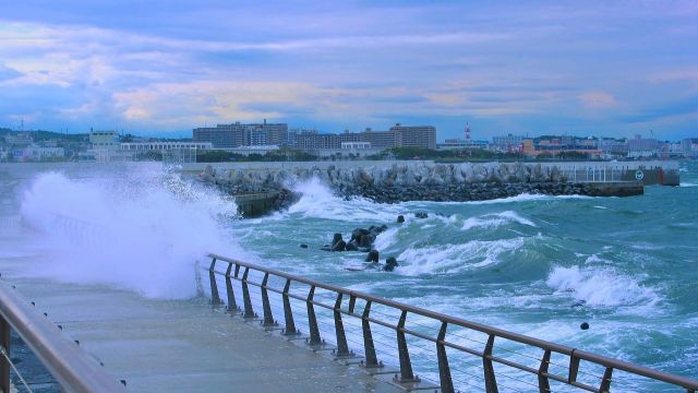 Typhoon Dujuan Threatens Tokyo Region