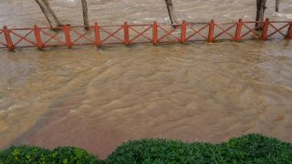 Deadly Floods Devastate Istanbul: Three Killed, Thousands Rescued as Torrential Rain Submerges Roads and Homes