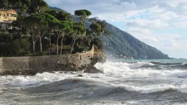 Super Typhoon Ragasa Pounds Northern Philippines