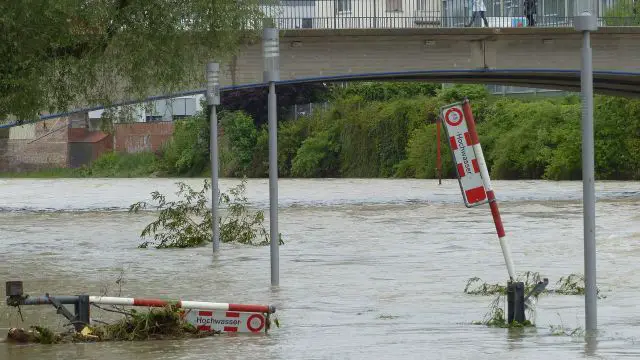 Storm Barbara Slams Romania with Torrential Rain and Flooding