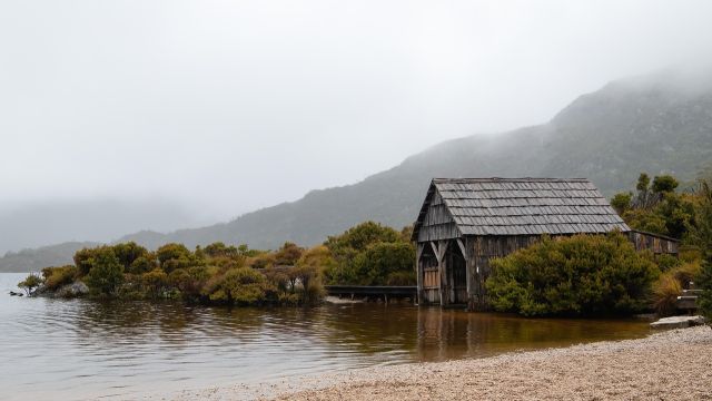 Two Dead as Violent Winds Batter Tasmania
