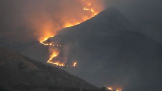 Heatwave Threatens to Reignite France’s Mega-Fire Near Bordeaux as Firefighters Battle Dry Winds and Extreme Heat Heatwave Threatens to Reignite France’s Mega-Fire Near Bordeaux as Firefighters Battle Dry Winds and Extreme Heat