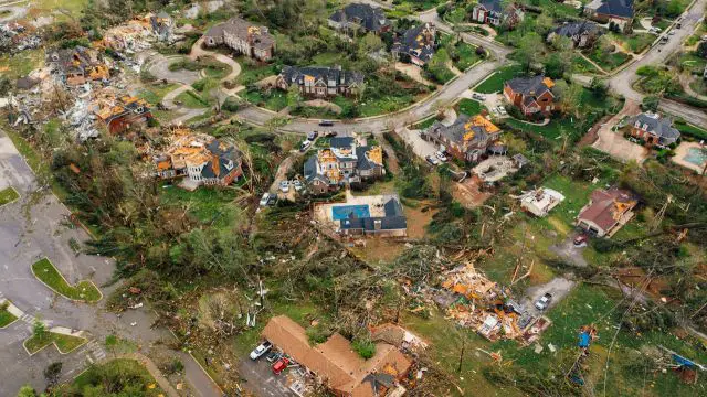 Hurricane Melissa Devastates Jamaica Before Sweeping Into Cuba and the Bahamas